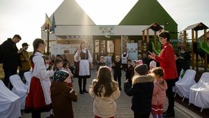 Oficial maghiar: Investiţiile începute în România nu vor rămâne nefinalizate / MAE: Nu există consimțământul pentru derularea unor astfel de programe în România
