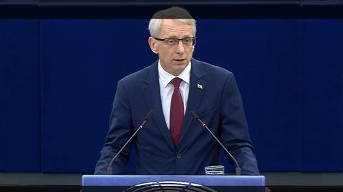 Premierul Bulgariei, Nikolai Denkov, în Parlamentul European: „Bulgaria îndeplinește toate criteriile de acces la Zona Schengen, orice întarziere este inacceptabilă și nu poate fi înțeleasă de public”/ „Cabinetul face numeroase eforturi pe care le vedeți și de asemenea multe altele diplomatice”