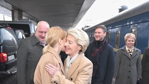 Ursula von der Leyen a ajuns la Kiev, unde va avea loc un summit UE - Ucraina