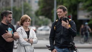 Tudor Chirilă, ironie la adresa ministrului de Interne: Lucian Bode nu a demisonat încă pentru că n-a găsit de la cine să copieze textul demisiei