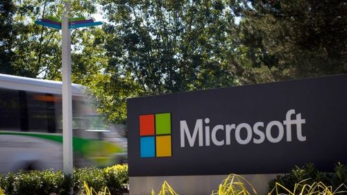 Acţiunile Microsoft urcă joi cu 9% după rezultate financiare peste aşteptări – cea mai bună zi din ultimii 5 ani