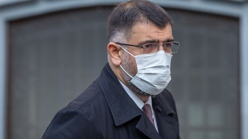 Robert Cazanciuc: Dacă vreţi să mergem în Parlament cu certificatul verde la locul de muncă, acolo avem o bătălie între dreptul la muncă şi la sănătate / Vaccinarea e o soluţie individuală, nu am auzit că cei vaccinaţi nu transmit