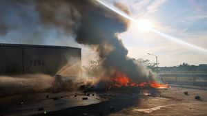 Incendiu în Timișoara la o stație de sortare a deșeurilor, fum gros în zona Calea Șagului