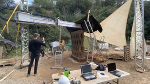 "Nu avem nevoie de mai mult beton": Un nou sat din Tanzania va folosi o imprimantă 3D și pământ pentru a-și construi comunitatea / Proiectul include infrastructură pentru copiii defavorizați