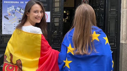 Prezență record la urne în diaspora Republicii Moldova / Proeuropenii, votați masiv / Socialiștii lui Igor Dodon, abia pe locul IV în clasament