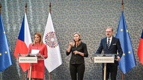 Cehia preia președinția Consiliului Uniunii Europene de la Franța