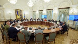 Ucraina impune sancțiuni unui oligarh care furniza produse pe bază de titan industriei de apărare din Rusia