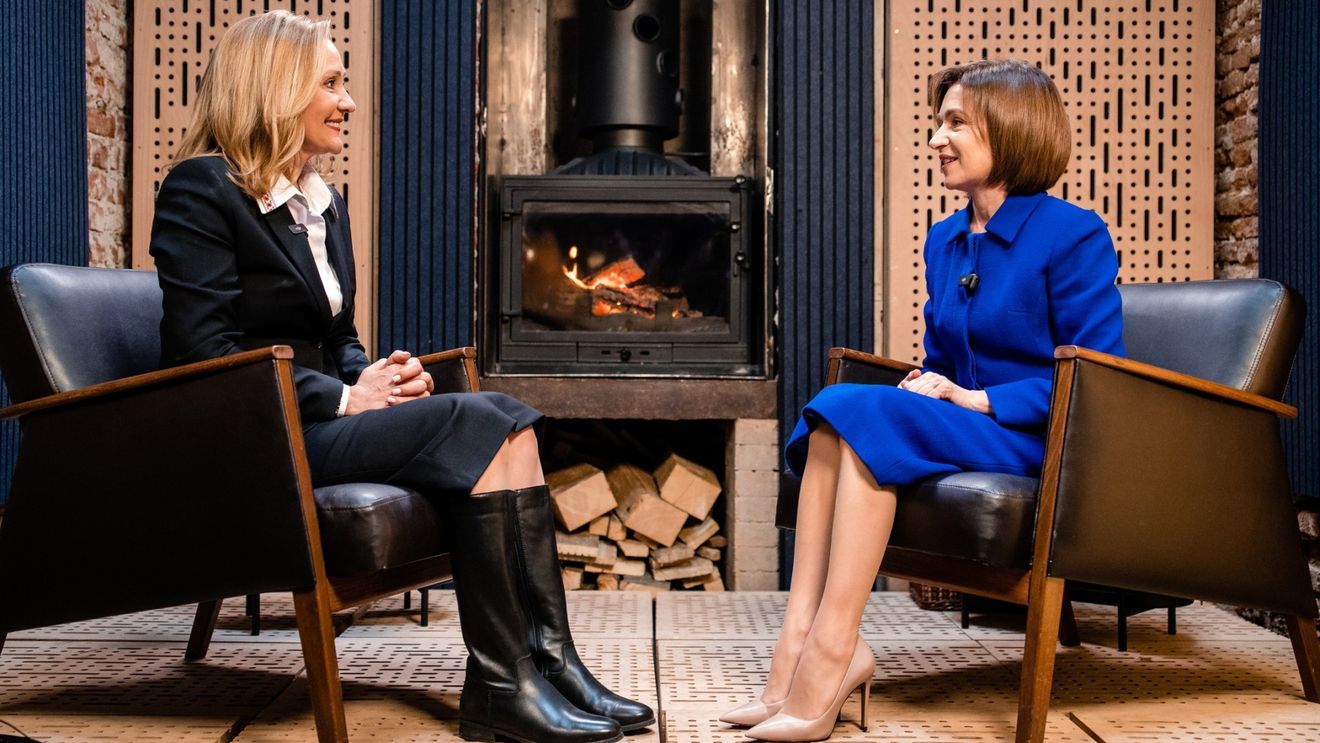 VIDEO Maia Sandu s-a întâlnit cu Elena Lasconi: ”Știu că Elena Lasconi nu va renunța la relația cu Republica Moldova” / ”Noi știm ce înseamnă amenințările constante de la Kremlin: șantajul economic, șantajul energetic, prezența ilegală a trupelor ruse pe teritoriul nostru”