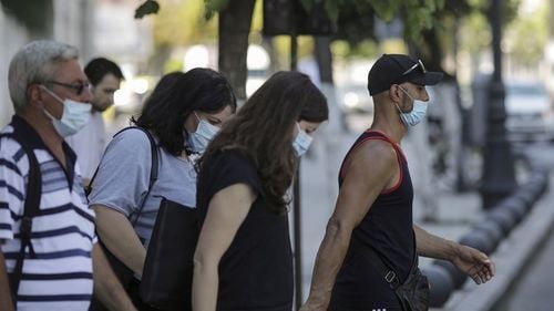 BREAKING Bucureștiul trece în scenariul roșu COVID. Rata de infectare a ajuns la 3,3 la mie, de la care certificatul verde devine obligatoriu