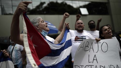 Protestele anticomuniste din Havana: Vor sfârși asemenea lui Ceaușescu conducătorii din Cuba castristă?