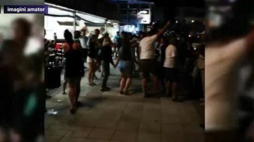 Terasă din Eforie Nord, amendată cu 5.000 de lei după ce mai mulți turiști au dansat sârba lângă local