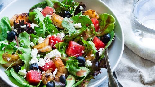 STUDIU Oamenii de știință au descoperit că persoanele care trăiesc în zonele urbane sunt din ce în ce mai puțin capabile să digere fibrele