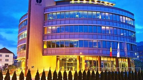 Licitație Romgaz pentru reprezentare juridică externă / Compania caută soluții pentru ”diversificarea resurselor în scopul asigurării aprovizionării piețelor de gaze naturale” / Se oferă 1,41 de milioane de lei
