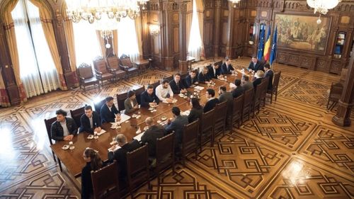 Președintele Iohannis a convocat societatea civilă la consultări privind oportunitatea organizării unui referendum pe justiție
