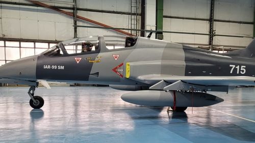 După o lungă întârziere au început la Craiova probele cu primul avion IAR 99 SM care a fost modernizat