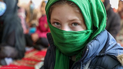 Adolescentele din Afganistan, disperate de faptul că talibanii continuă să le interzică să meargă la școlile gimnaziale - analiză BBC