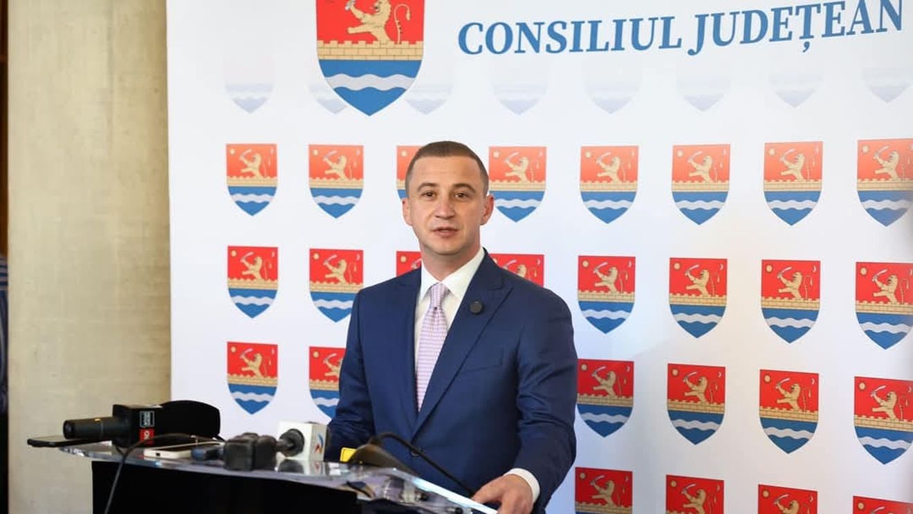 Alfred Simonis: Reforma făcută la Timiş ne pune în situaţia în care, după ce se taie, încă mai avem 200 de posturi care ar putea fi ocupate