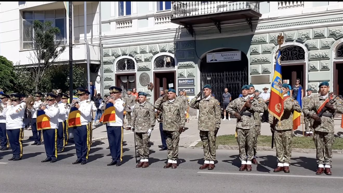 Paradă militară şi aviatică la 80 de ani de la eliberarea oraşului Sfântu Gheorghe de sub ocupaţie fascisto-hortystă