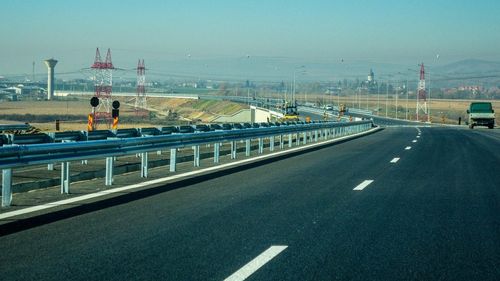 Pe autostrada A10, Sebeş - Turda, nu se circulă o lună pe o porțiune de un kilometru / CNAIR spune că au apărut deficienţe în perioada de garanţie / Restricțiile, de la 1 februarie