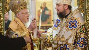 Mitropolitul Epifanie I al Ucrainei, liderul Bisericii Creștine Ortodoxe independente cu sediul la Kiev l-a asemănat pe Vladimir Putin cu Antihrist, amintind de dictatorul nazist Adolf Hitler