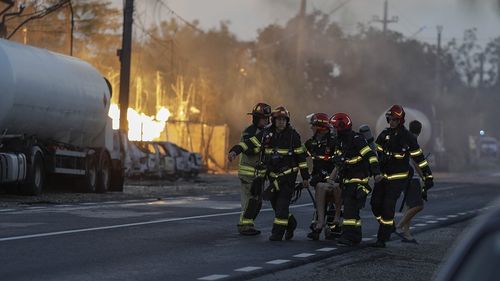 Raed Arafat: La acest moment nu mai există risc major la Crevedia/ Acolo este o zonă controlată, nu se circulă/ Sursa de foc care a dus la prima explozie, probabil a fost o ţigară