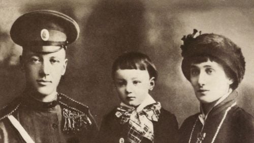 Vladimir Putin ar putea crede cu adevărat că poate învinge Occidentul. Care sunt teoriile istoricului Lev Gumiliov și ce influență au asupra liderului de la Kremlin (meduza.io)