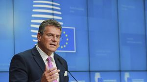 UE subliniază că legăturile cu China trebuie să se bazeze pe "deschiderea simetrică a pieţelor"