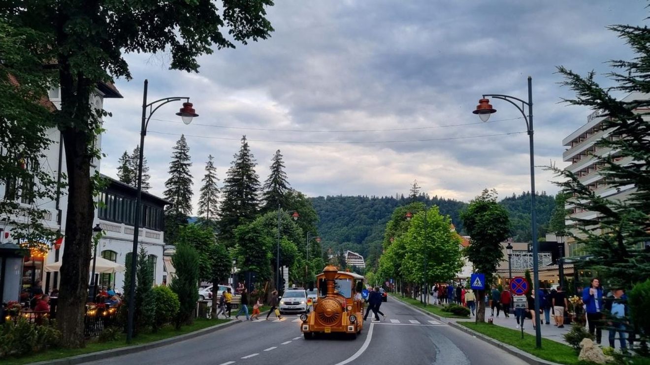 Primăria Sinaia anunţă reluarea proiectului privind construirea unei parcări cu șapte etaje lângă gara din staţiune, blocat în urma unui proces