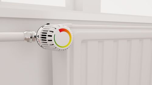 Vine frigul. De marți temperaturile scad sub media lunii octombrie