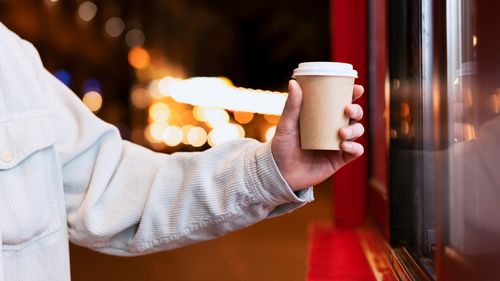 Un produs găsit în multe automate de cafea ți-ar putea afecta vederea pe măsură ce îmbătrânești. Rezultatele surprinzătoare ale unui nou studiu