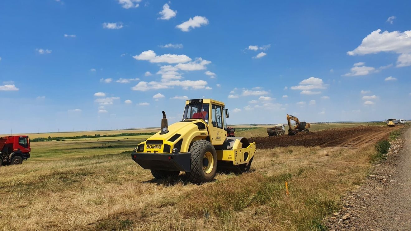 Primul tronson din ocolitoarea Timișoarei ar putea fi finalizat până la finalul anului / Asocierea SA & PE Construct SRL – Spedition UMB – Tehnostrade SRL are la dispoziţie aproape 400 de milioane de lei pentru finalizarea lucrărilor