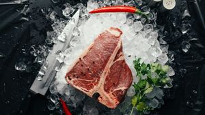 ABC în bucătărie | Cum să frăgezești carnea prea tare. Trucuri și sfaturi care nu dau niciodată greș