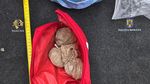 Un bărbat a fost reținut la Constanța, după ce a fost prins în flagrant când tranzacţiona un kilogram de cocaină în staţiunea Mamaia