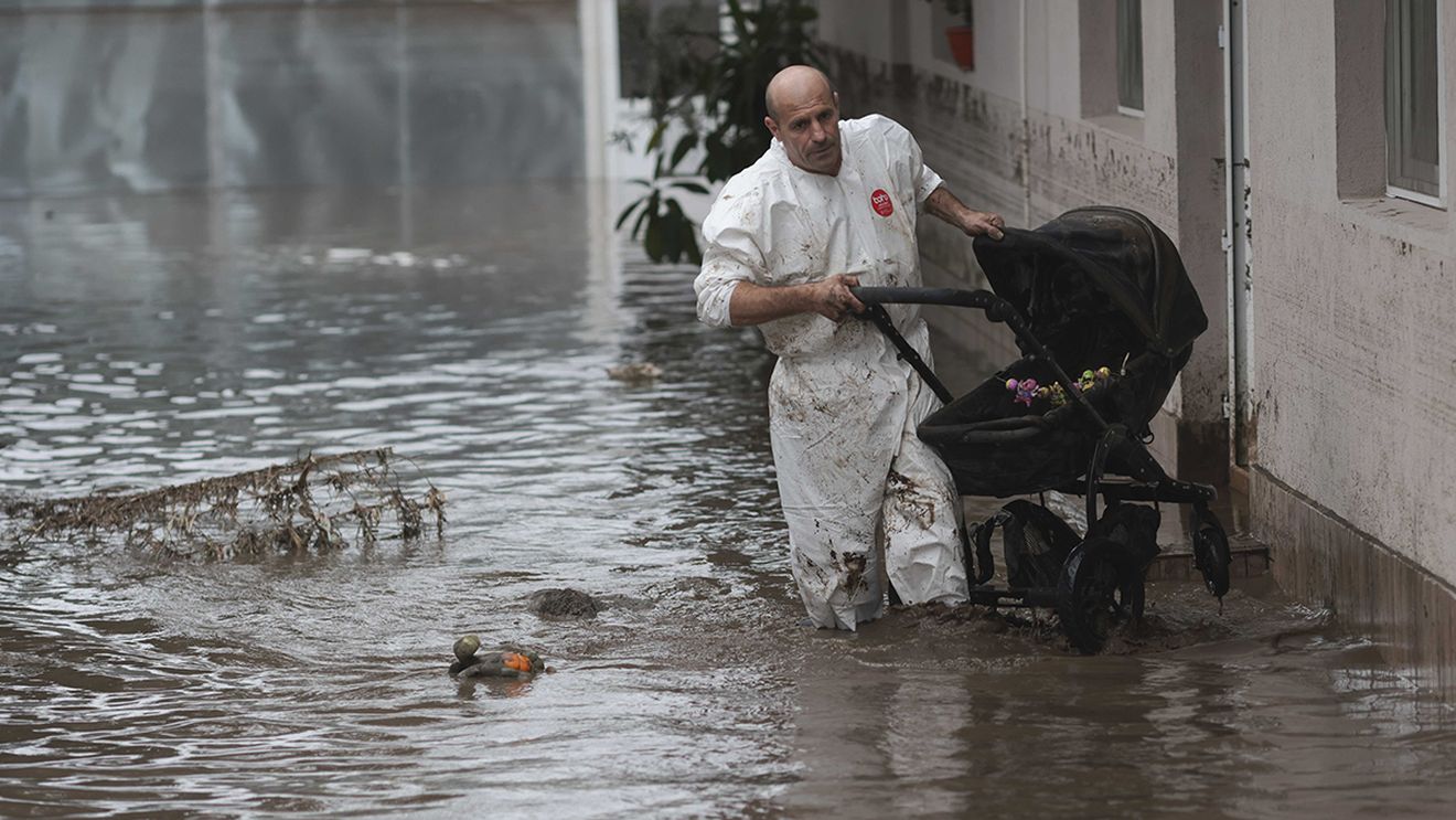 Romaşcanu: Gospodăriile afectate de inundaţii primesc vouchere de 15.000 de lei pentru electrocasnice