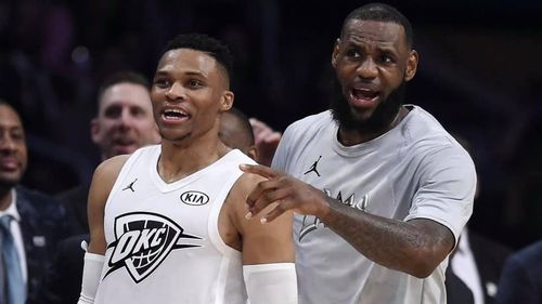 VIDEO Premieră în NBA: tatăl LeBron și fiul Bronny James, împreună pe teren la un meci din sezonul regulat