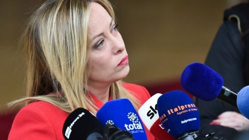 Guvernul Meloni ia în calcul recurgerea la castrarea chimică în cadrul unui proiect de lege a securităţii promovat de partidul de extremă dreapta Liga