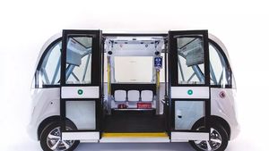 Licitația pentru autobuzele autonome din Cluj a fost anulată, din nou / Emil Boc: „Nu a venit nimeni”