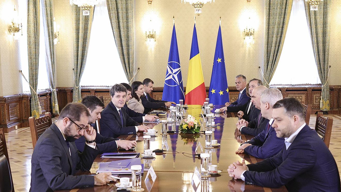Luni au loc consultări la Cotroceni cu partidele politice, începând cu ora 10:00 / Nicușor Dan discută concomitent cu PSD, PNL, USR, UDMR și minoritățile despre programele SAFE și PNRR