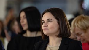Liderul opoziţiei din Belarus, Sviatlana Tsikhanouskaya, a venit la Bucureşti / A mulţumit României pentru fondurile oferite pentru societatea civilă şi presa independentă din țara sa