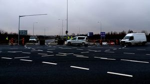 FOTO Vineri se deschide prima autostradă urbană, ciotul de 6,5 km din A3. Autostrada se termină cu un semafor în Șoseaua Petricani