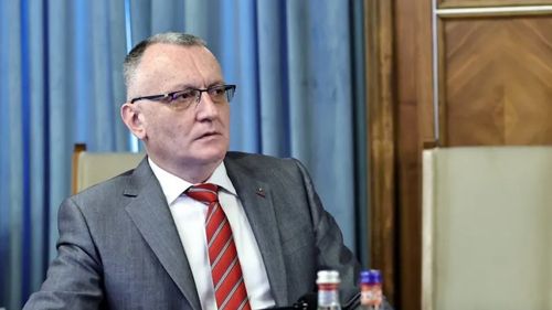 Sorin Cîmpeanu: Nu am vorbit de obligativitatea uniformei în școli