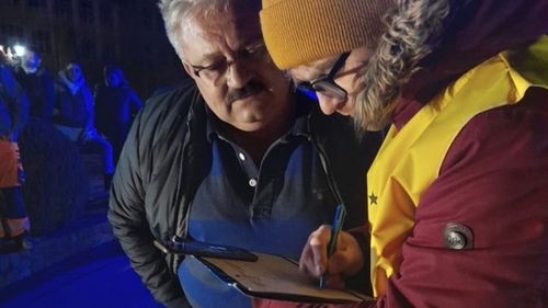 Un primar liberal din Alba a semnat lista AUR pentru demiterea președintelui Iohannis / A declarat că ”încă” este membru PNL