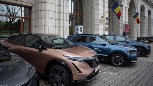 GALERIE FOTO Cea mai bună mașină electrică în România: șapte modele câștigătoare prezentate la Ministerul Mediului