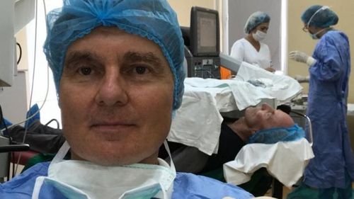 Adevărul: A operat ilegal nouă ani doar pentru că era soţia şefului de secţie. Finalul scandalului „medicului fals“ de la Cluj şi sancţiunea derizorie primită