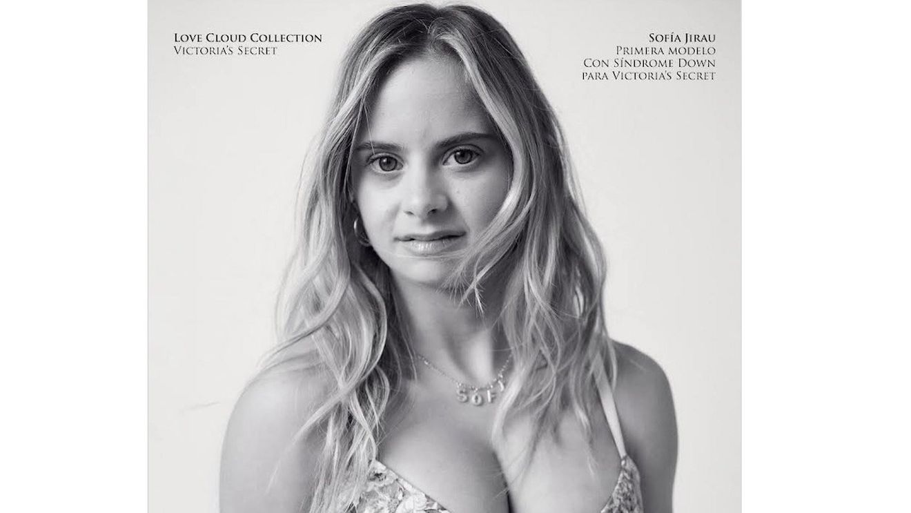 A apărut primul model cu sindrom Down într-o colecție Victoria's Secret: ”În sfârșit pot să vă spun marele meu secret”