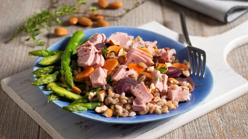 Prânz mediteraneean la birou: 5 rețete rapide (sub 10 minute) pentru un lunchbox fresh și echilibrat