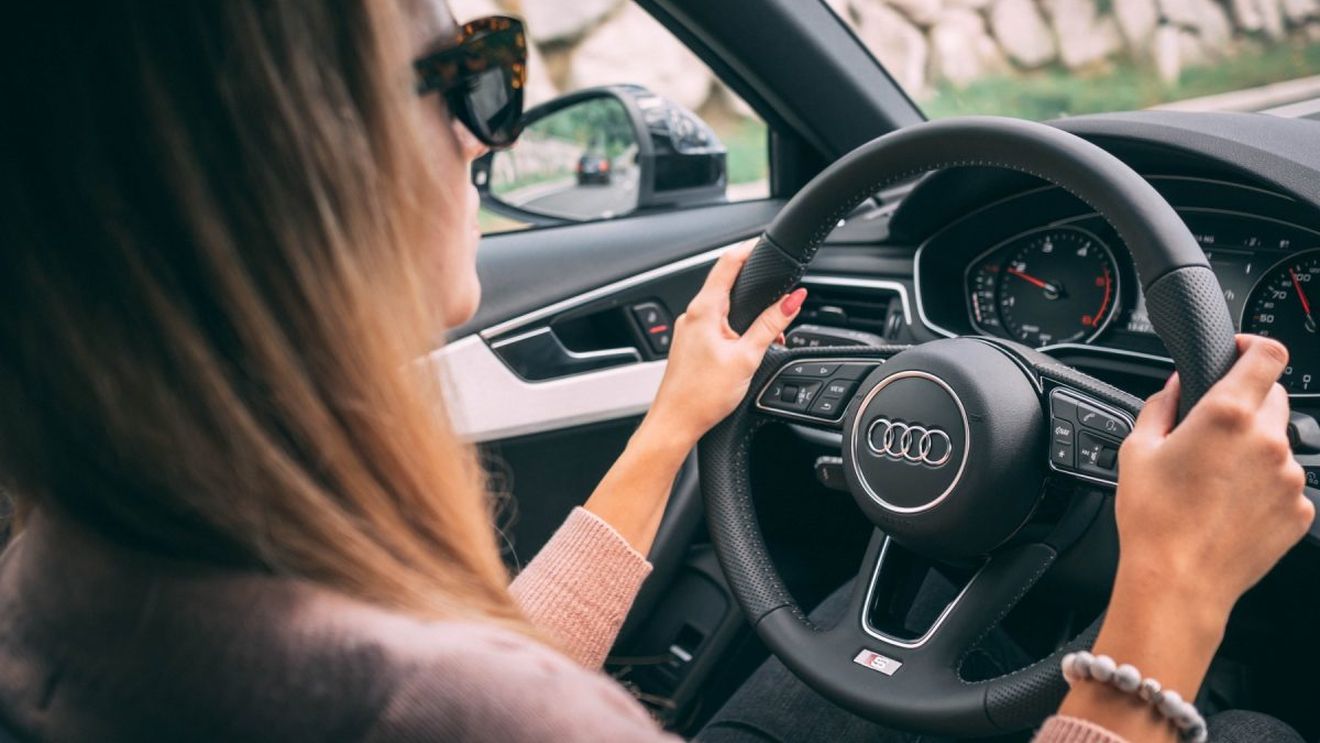 Reforma pieţei RCA, în pericol: Lipsa de dialog pune în pericol drepturile păgubiţilor, transmite Patronatul Operatorilor de Service Auto
