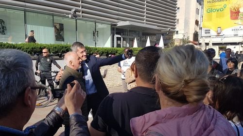 Dan Barna își face propria dezbatere: Dacă până vineri nu acceptă niciun candidat, o să fac eu o dezbatere pe Facebook, cu toți cetățenii/ Spiritul lui Liviu Dragnea va fi prezent duminică pe buletinele de vot