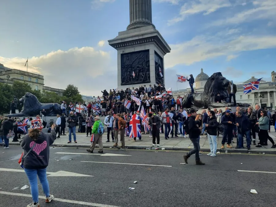 proteste Londra, 13 septembrie, extrema dreapta și contraprotest