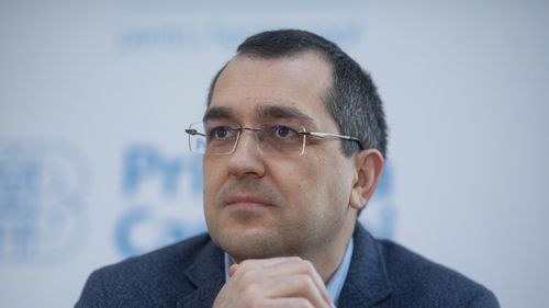 Vlad Voiculescu: La spitalele administrate de Primăria Capitalei există un blocaj în ocuparea posturilor vacante / Din cauza ordonanței de reducere a cheltuielilor bugetare, nu pot fi plătite investiţii